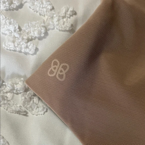 Honeylove Super Power Thong - Picture 5 of 5